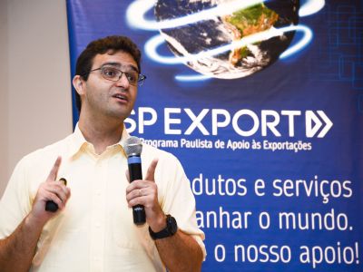 Concretização de negócios é tema de capacitação na Investe SP